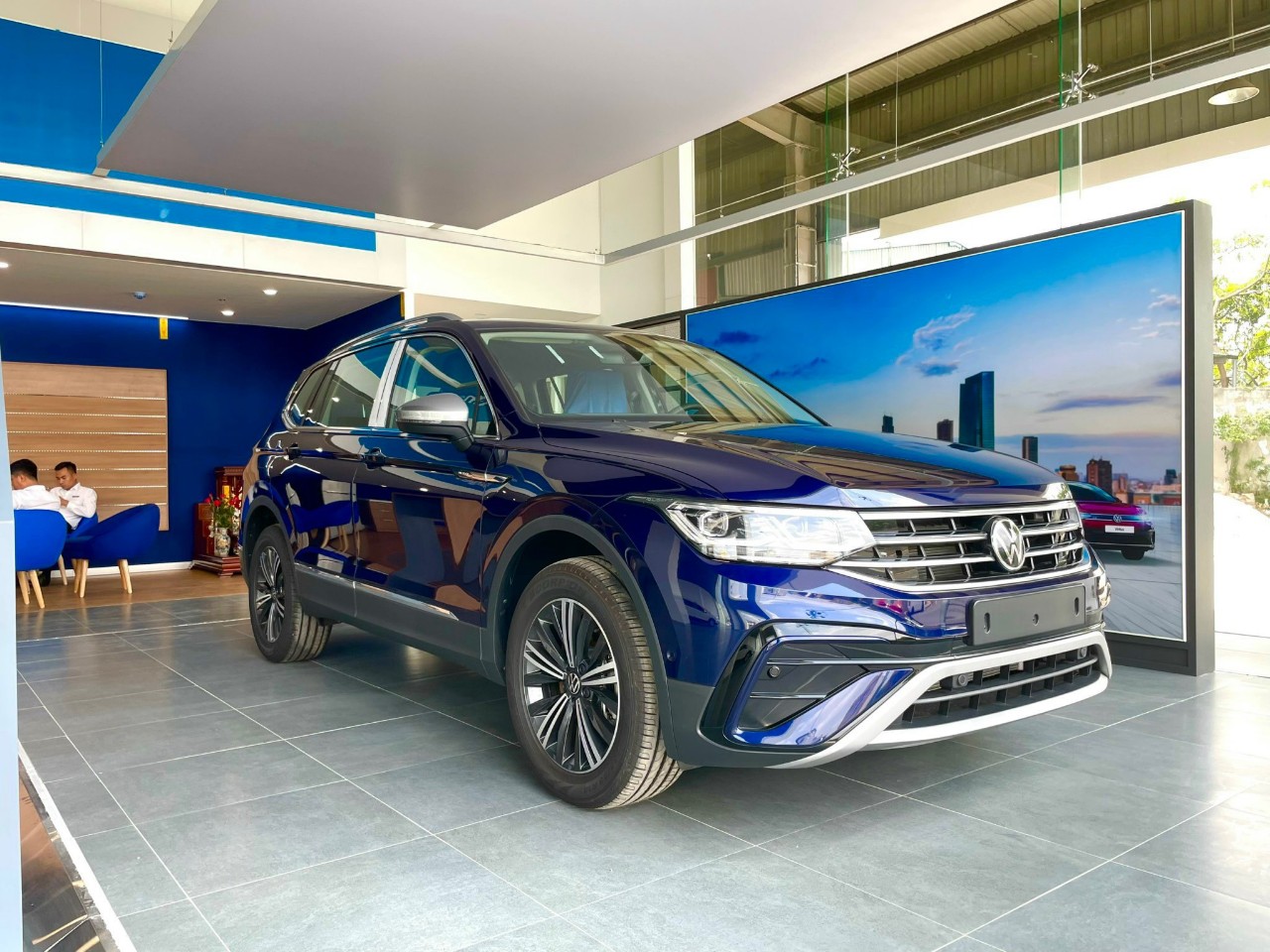 TIGUAN NEW XANH (4)