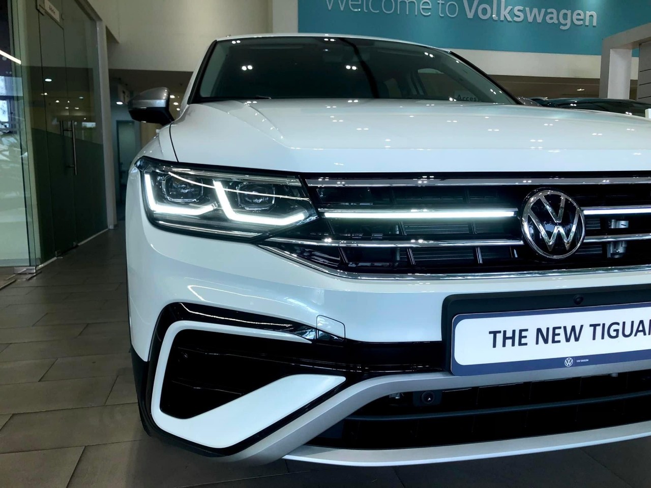 the new tiguan trắng (10)