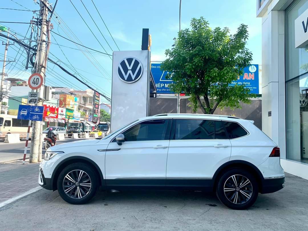 the new tiguan trắng (6)