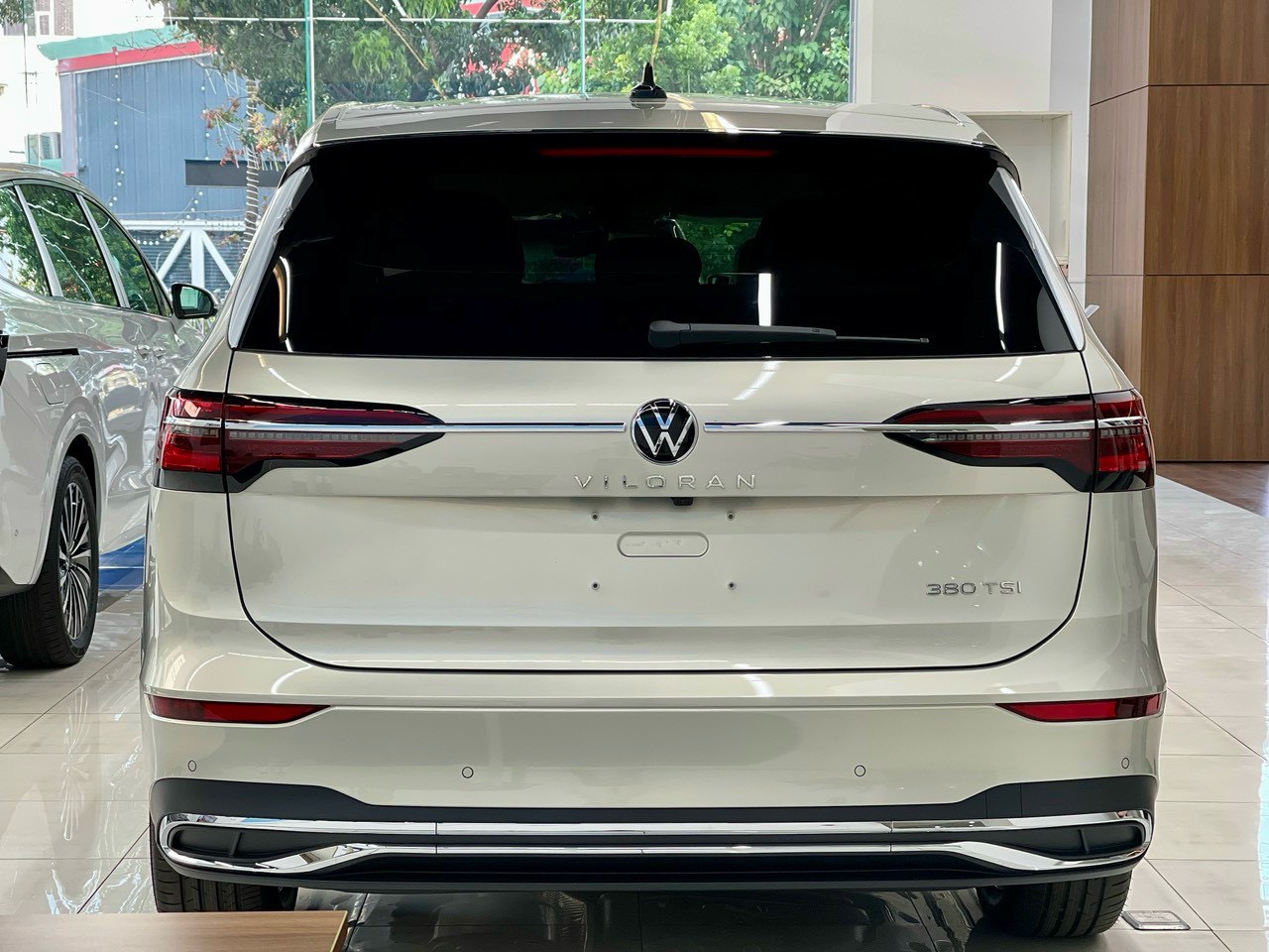 viloran luxury màu bạc (10)