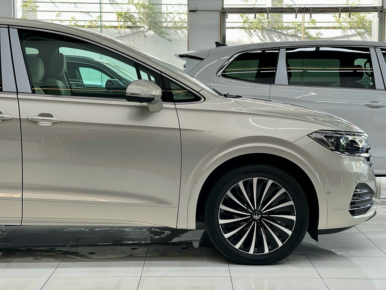 viloran luxury màu bạc (4)