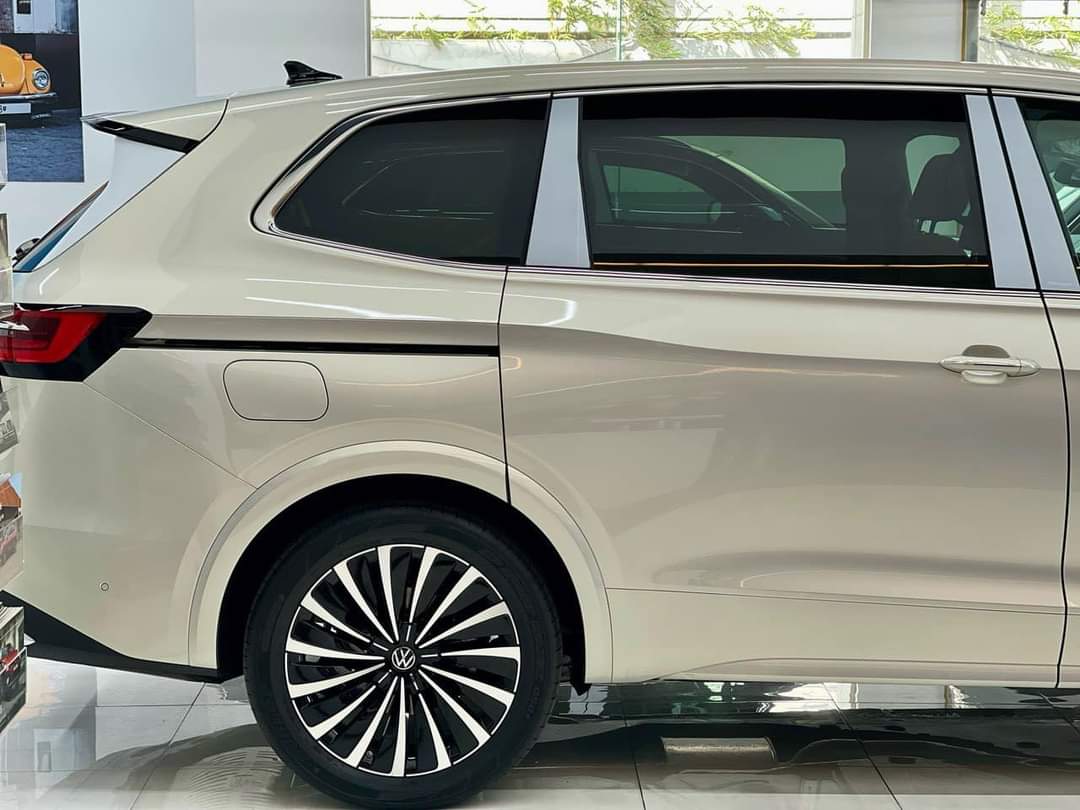 viloran luxury màu bạc (6)